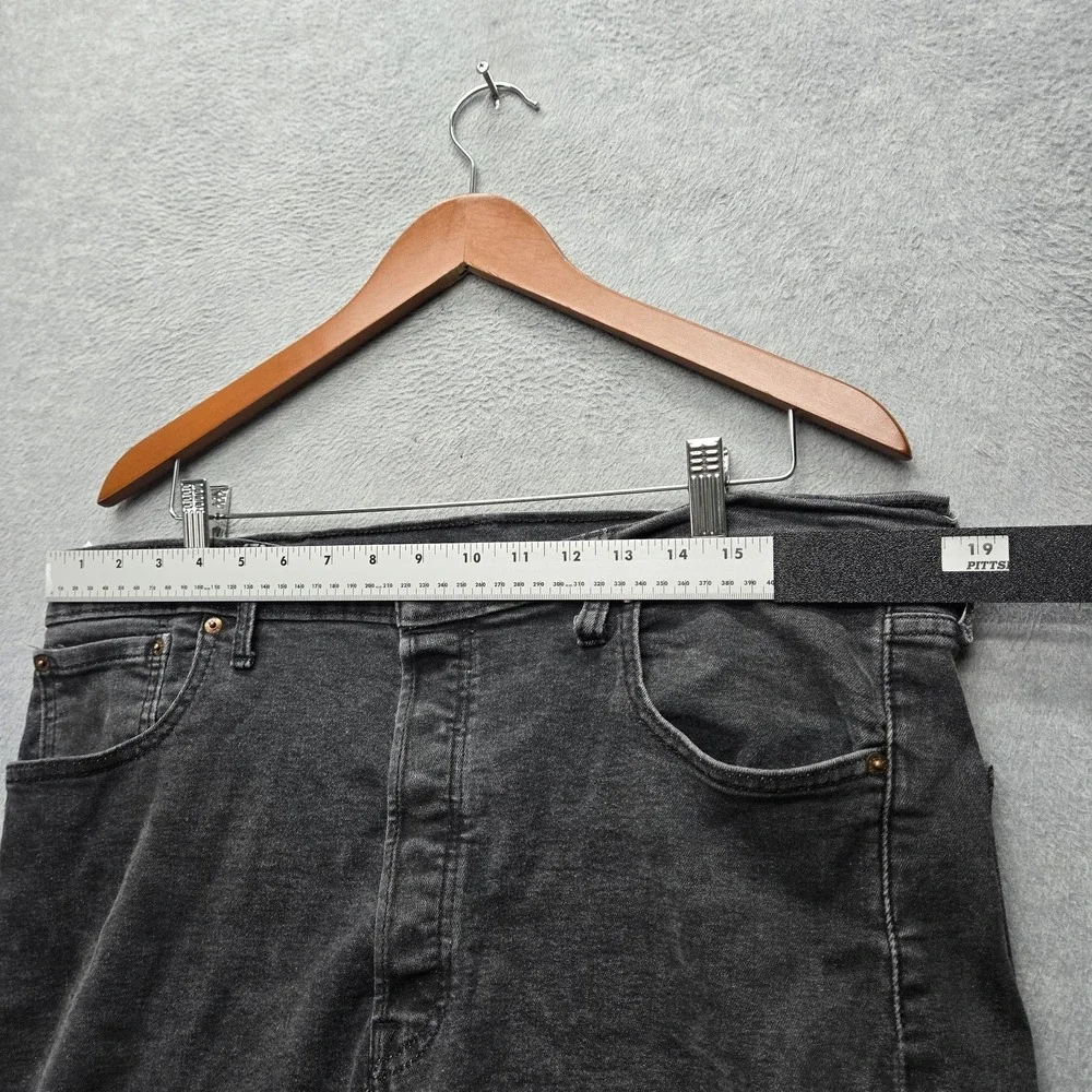 Levi's 501 Men Shorts W40 L9 Black Denim Original Fit Straight‎ Leg Button